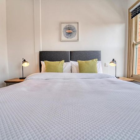 Host & Stay - Upper Tything Apartment Worcester Bagian luar foto