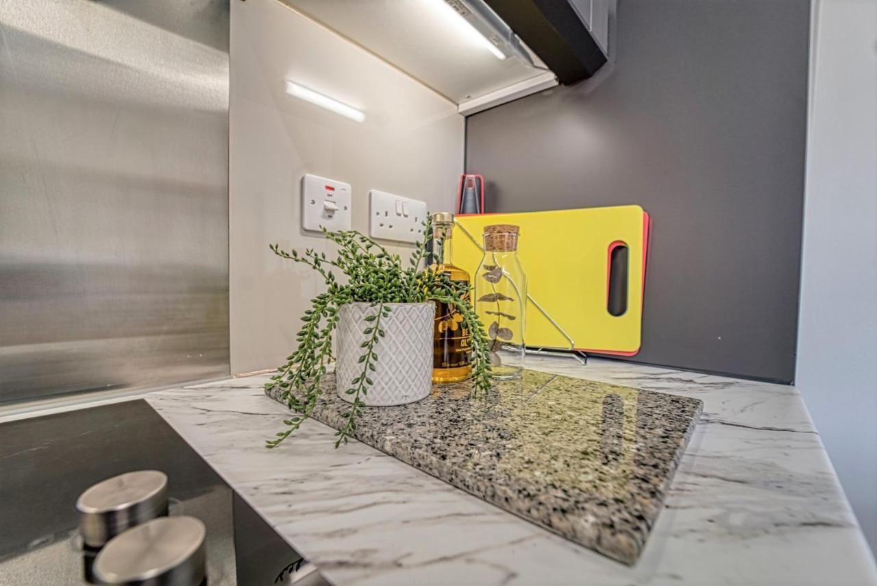 Host & Stay - Upper Tything Apartment Worcester Bagian luar foto