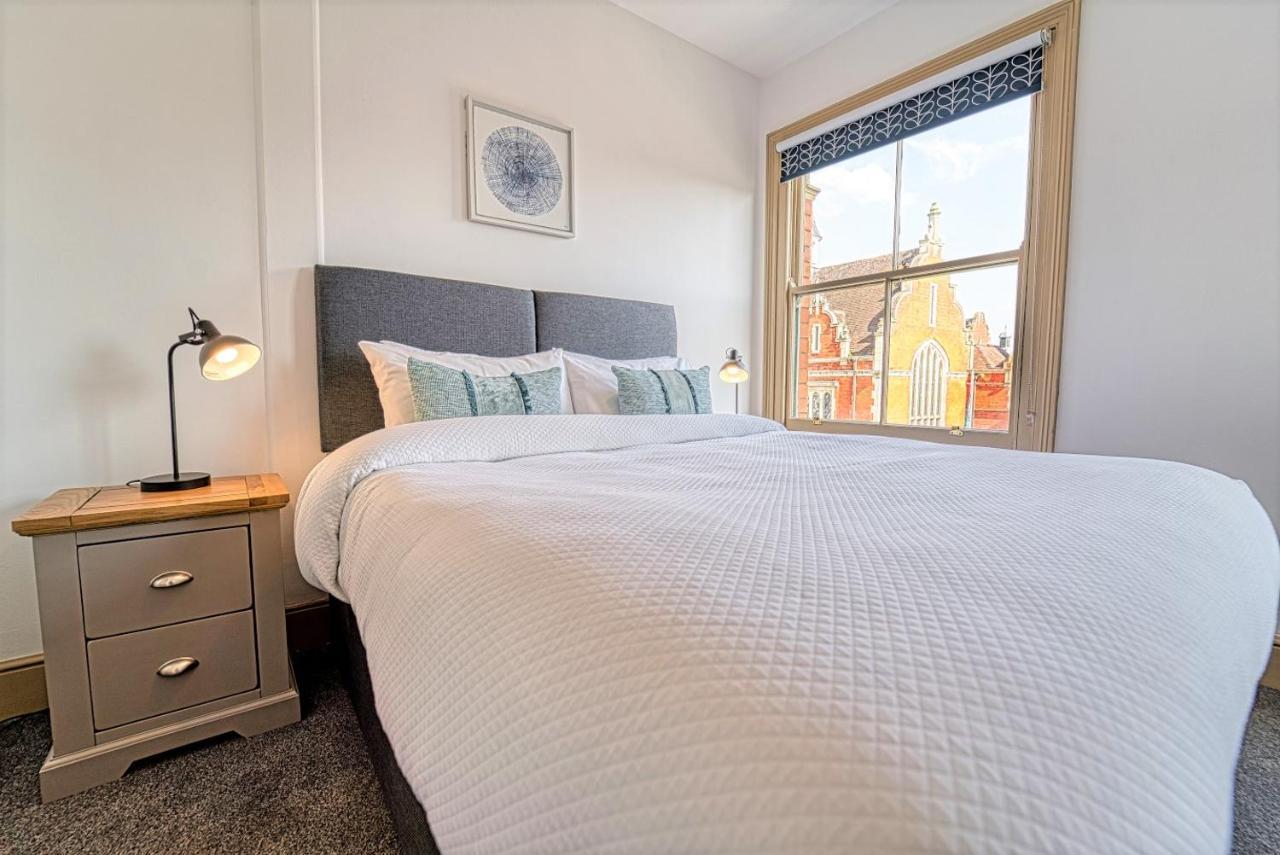 Host & Stay - Upper Tything Apartment Worcester Bagian luar foto